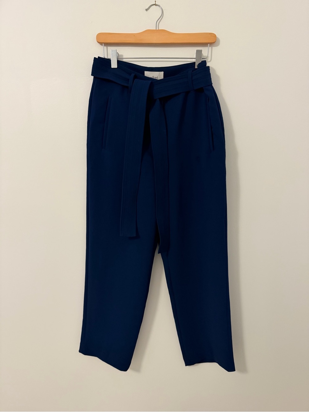 Aritzia/Wilfred High-Rise Tie Front Trousers - Size 8